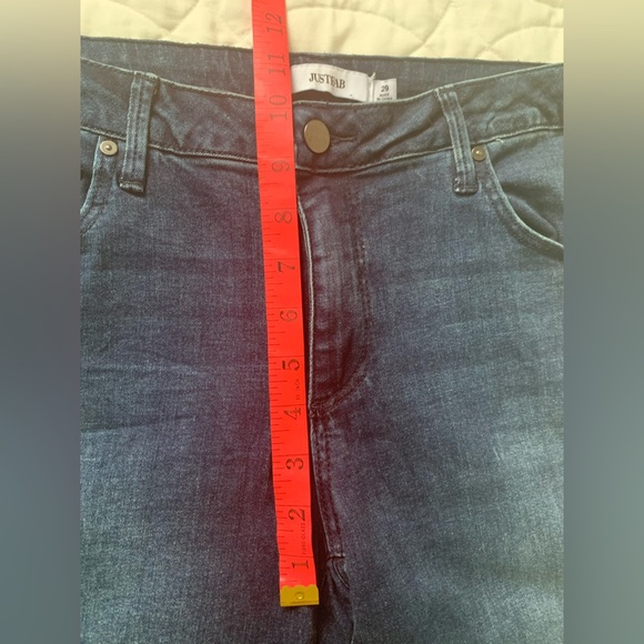 #7 JUSTFAB Skinny Jeans. Size 29 - Picture 3 of 5